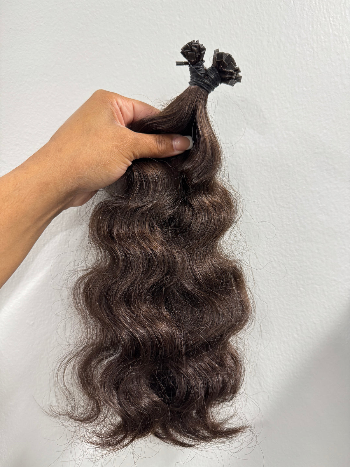 PRE-BONDED SLAVIC WAVY
43CM - 17" | 77G